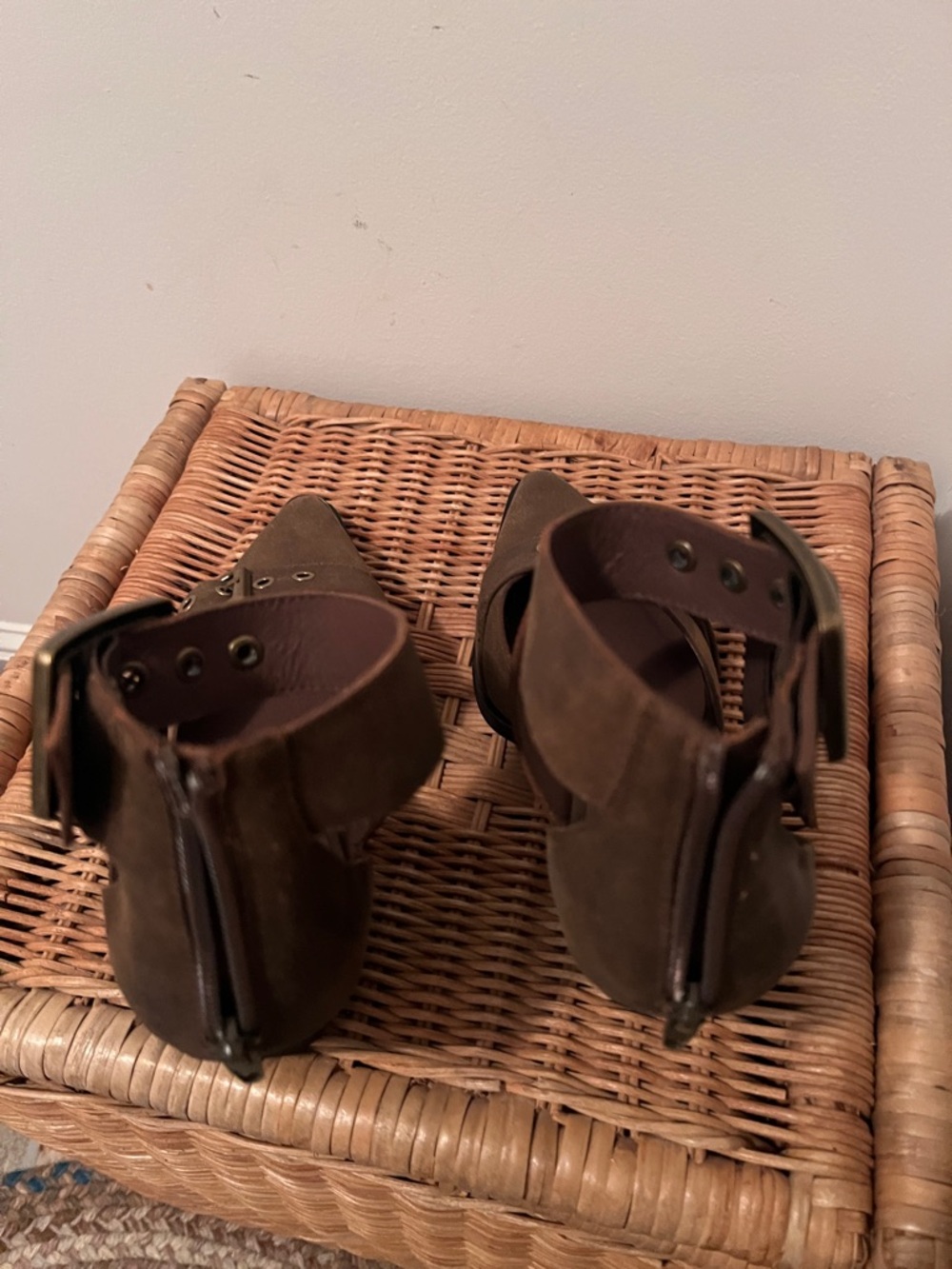 Free People X Jeffrey Campbell Hendrix Heels Brown Oiled Size 8 NIB - Picture 8 of 10